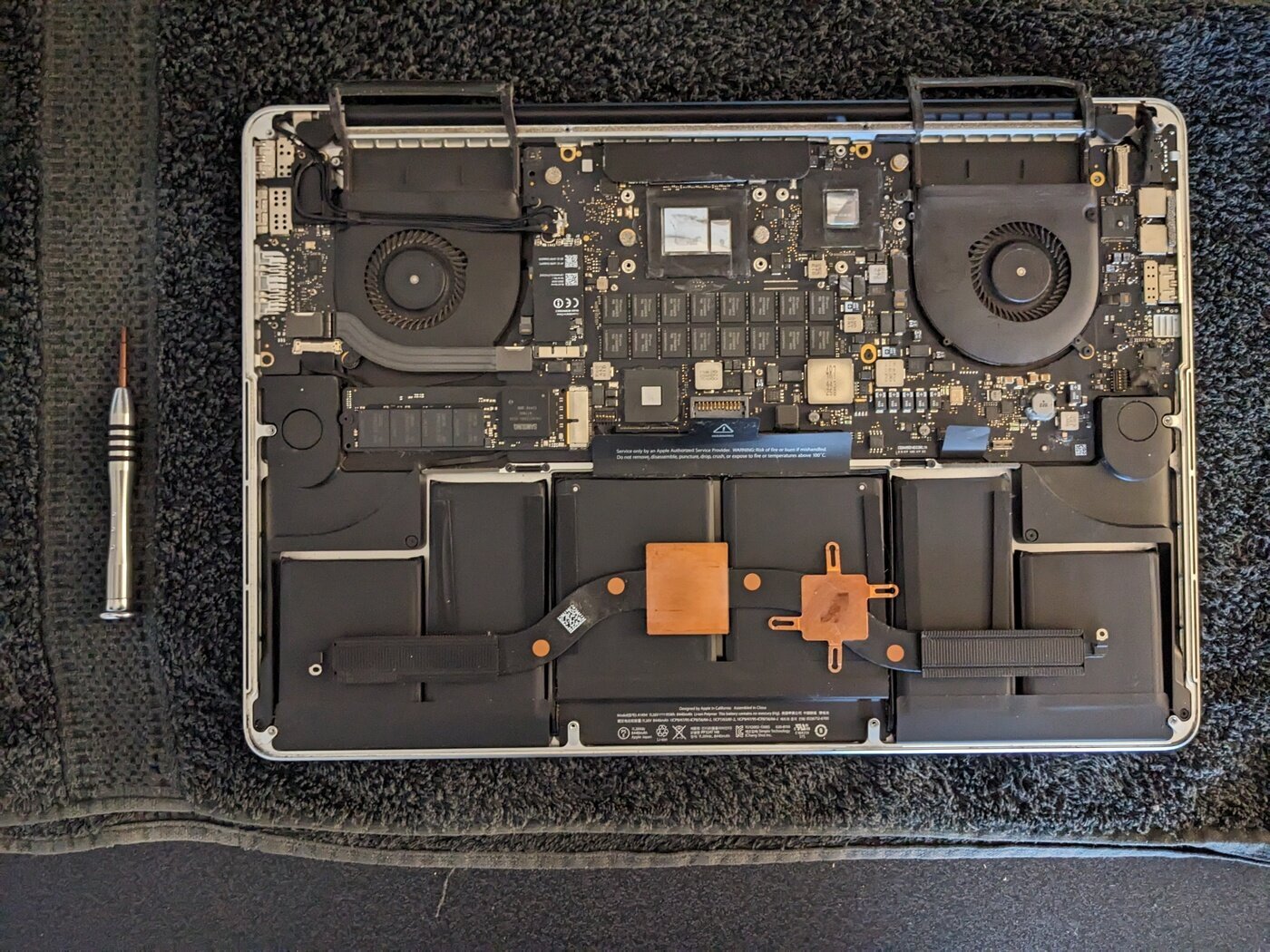 Inside a Mid 2014 Macbook Pro